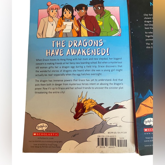 Graphic Novel Bundle incl.  Wings of Fire, HiLo, City of Dragons, Best of Iggy - Picture 10 of 10